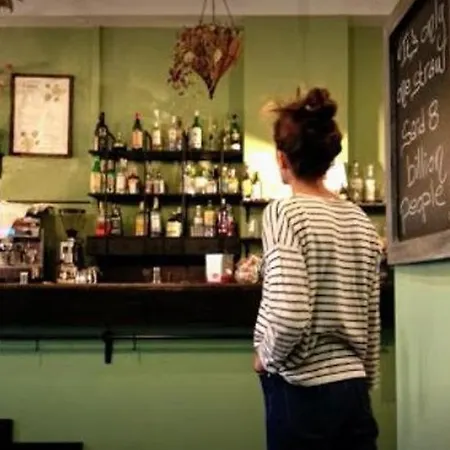 Xenia, 住宿加早餐酒店