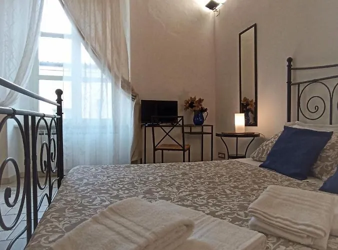 Xenia, Bed & Breakfast