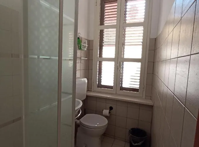 Xenia, Bed & Breakfast 3*