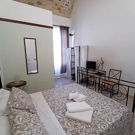 Xenia, Bed and breakfast