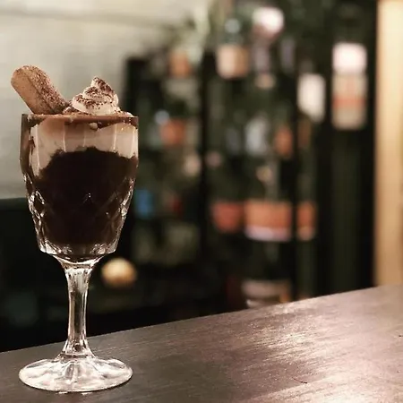 Xenia, Oda ve Kahvaltı