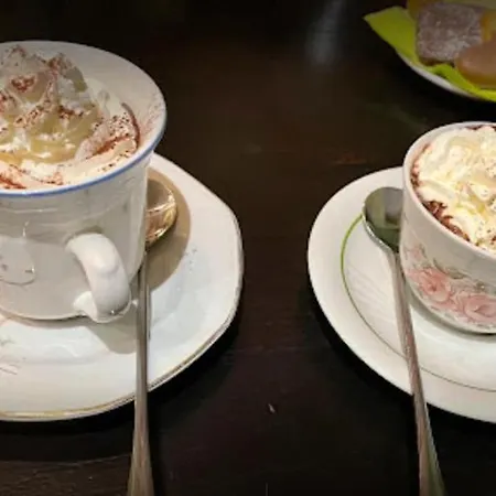 Oda ve Kahvaltı Xenia, Vasto