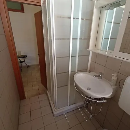 Xenia, Bed and breakfast Vasto