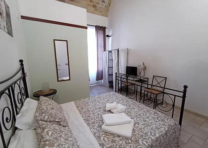 Xenia, Bed & Breakfast